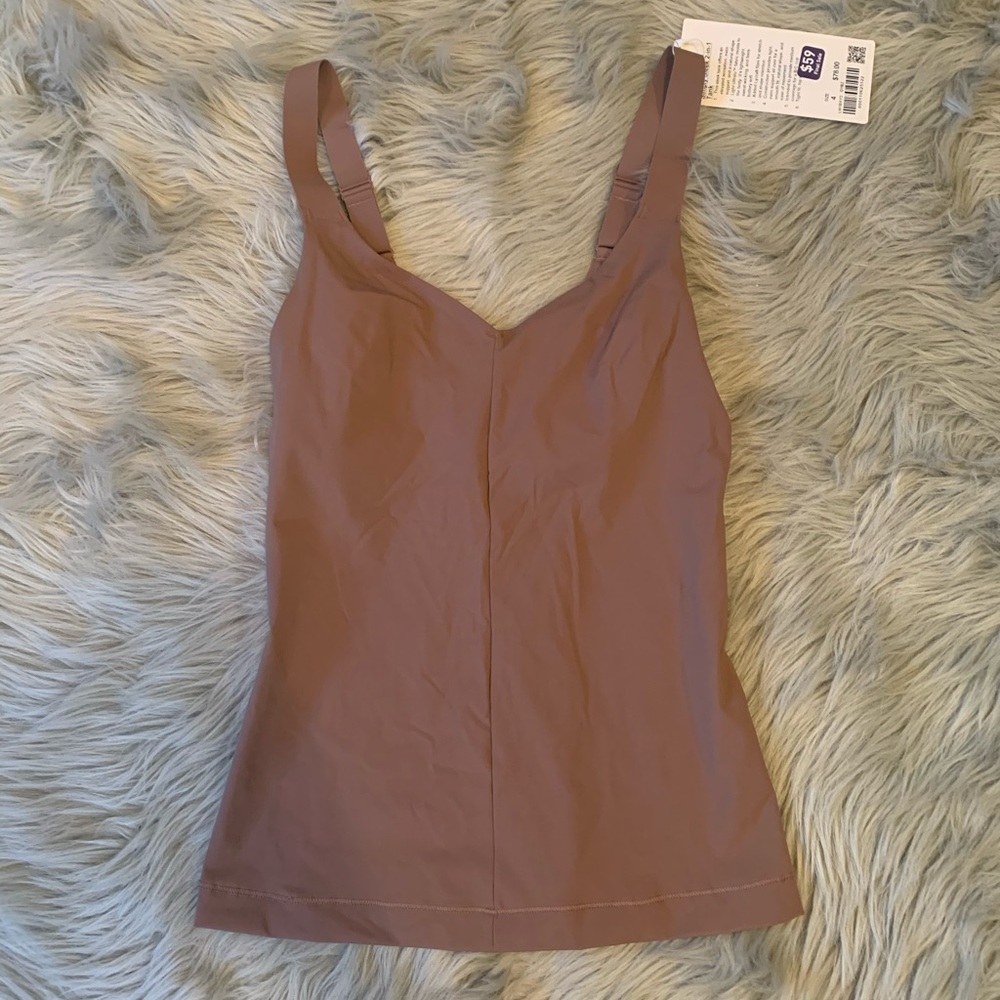 NWT lululemon tank